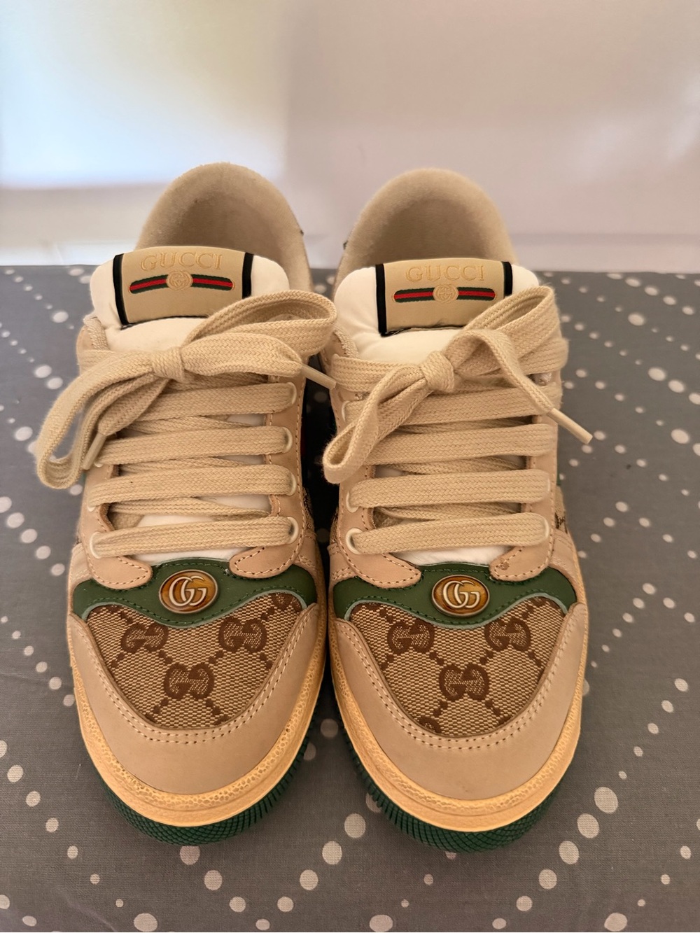 Gucci Women’s Beige & Green GG Logo Sneakers